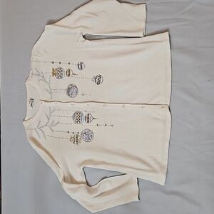 Mercer Street  Studio Holiday Sweater sz XL Cream  Gold & Silver Ornaments
